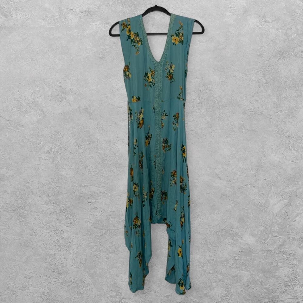 Nostalgia Floral Asymmetrical Lace Trim Dress Size S